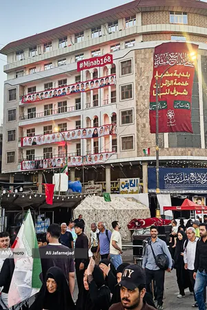 پیاده روی زائرین اربعین حسینی در مسیر نجف به کربلا