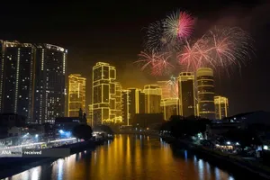 جشن&zwnj; سال نو میلادی 2024 در مانیل - فیلیپین