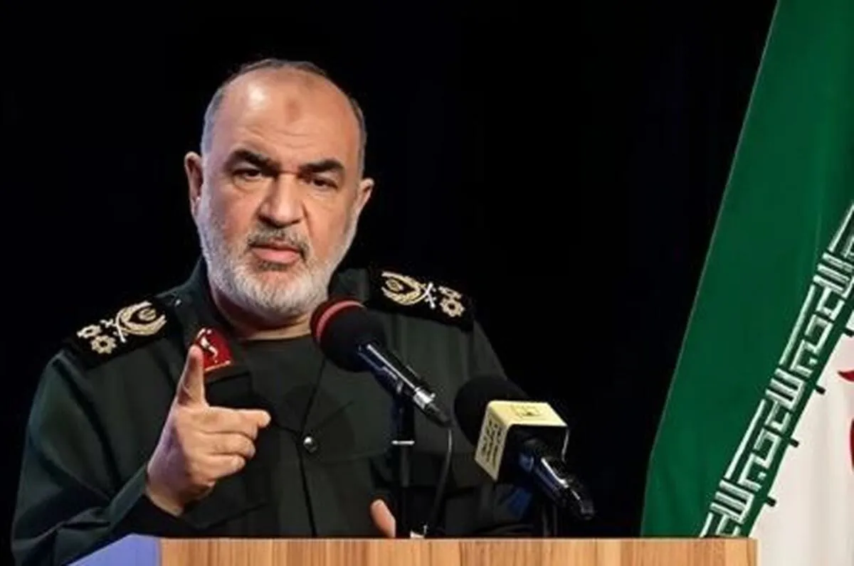 سرلشکر سلامی: ترامپ در شأن و موقعیتی نیست که به خاطر اراده او عملی را انجام ندهیم/ خبر خوش فرمانده کل سپاه به مردم