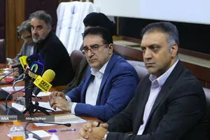 قادر آشنا مشاور وزیر فرهنگ و ارشاد اسلامی و دبیر شورای فرهنگ عمومی