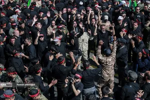 تشییع پیکر مطهر آقای شهید ایران و خانواده ایشان