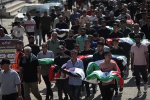 خاکسپاری 105 شهید در غزه
