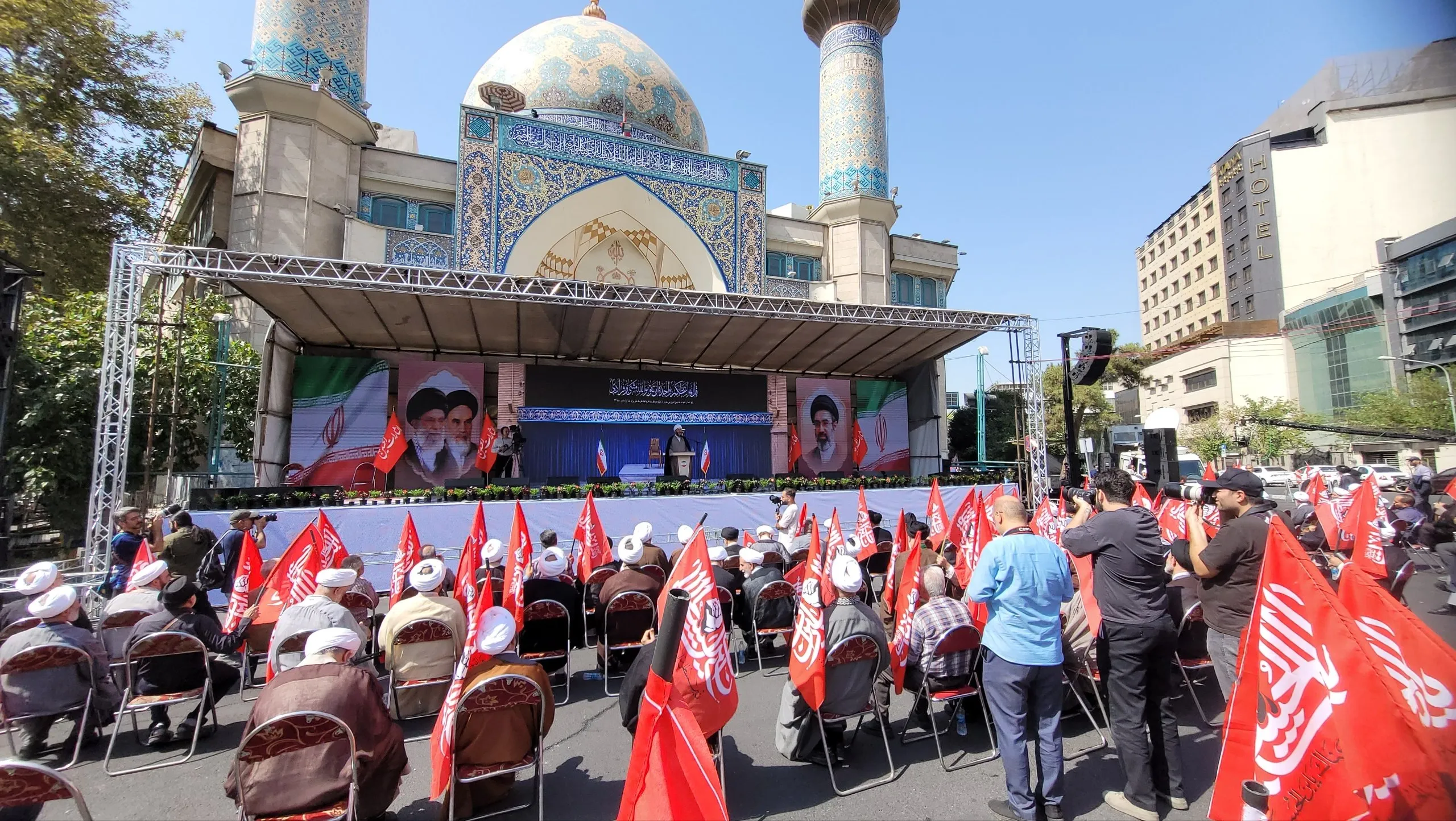 اجتماع مسجدی‌ها