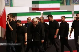 ادای احترام ادیان مختلف بر پیکر رهبر مجاهد شهید انقلاب

