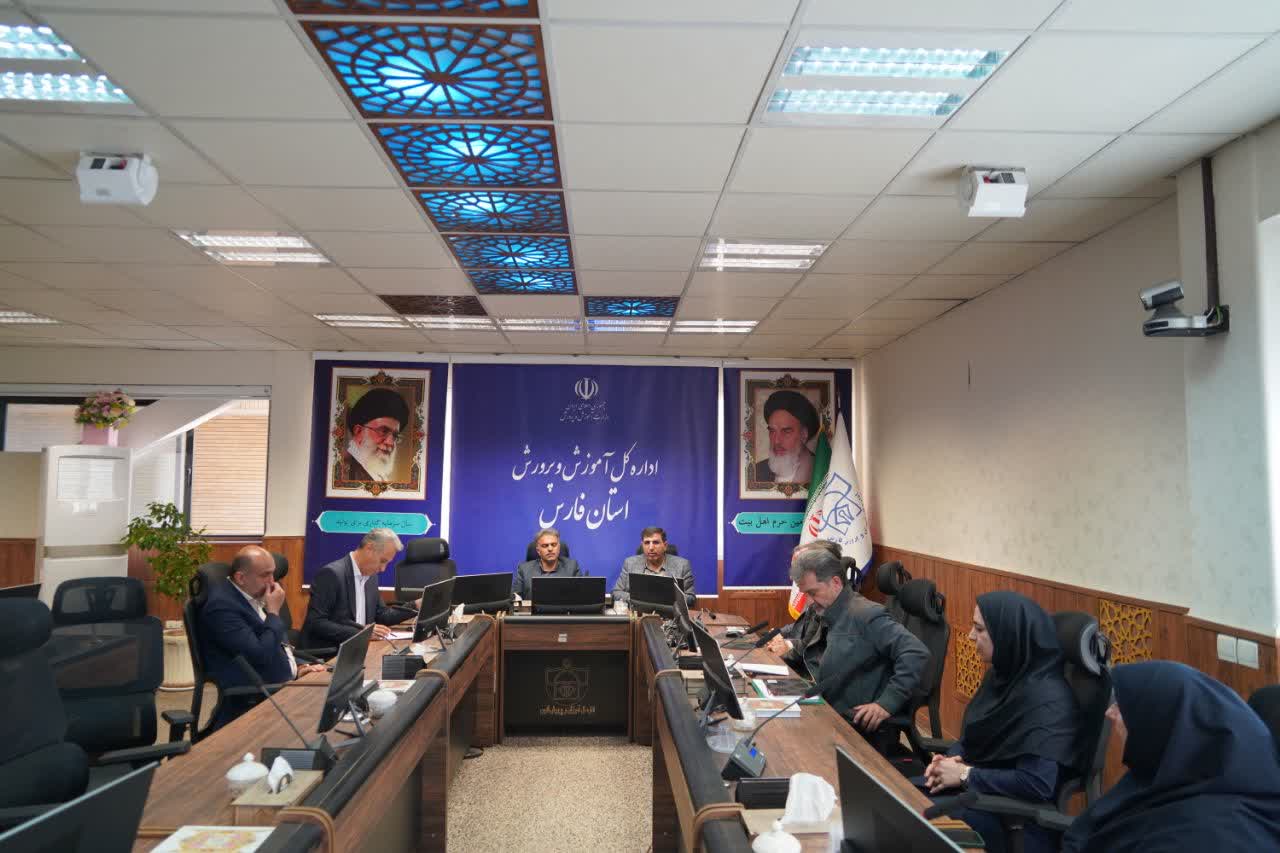 جزئیاتی از تفاهم‌نامه دانشگاه آزاد و اداره آموزش و پرورش استان فارس؛ تربیت نیروی متخصص با هم‌افزایی مدرسه-دانشگاه