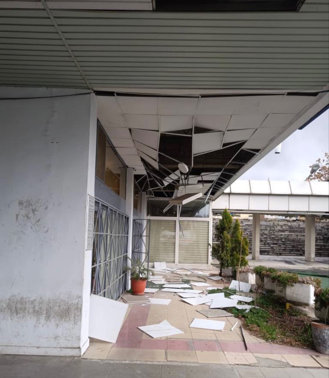 تخریب ساختمان فدراسیون هاکی در حملات دشمنان آمریکایی ـ صهیونی+تصاویر تخریب ساختمان فدراسیون هاکی در حملات دشمنان آمریکایی ـ صهیونی+تصاویر