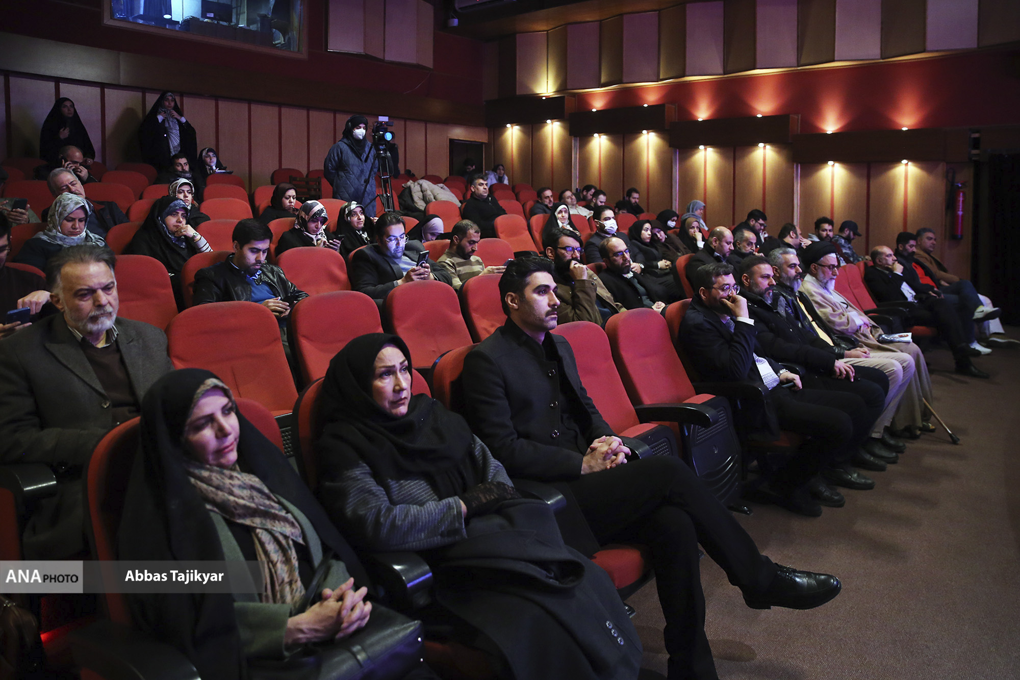 «قندیل» رونمایی شد/ وزیر اطلاعات: قوم کُرد همواره ضامن استقلال ایران بوده است