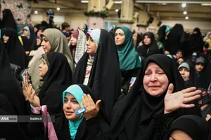 دیدار هزاران نفر از زنان و دختران با رهبر معظم انقلاب
