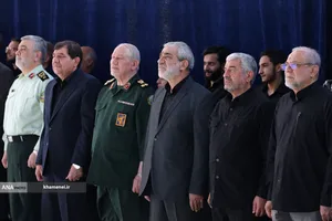 مراسم اقامه نماز بر پیکر مطهر امام مجاهد شهید حضرت آیت&zwnj;الله العظمی سیدعلی خامنه&zwnj;ای و شهدای خانواده ایشان