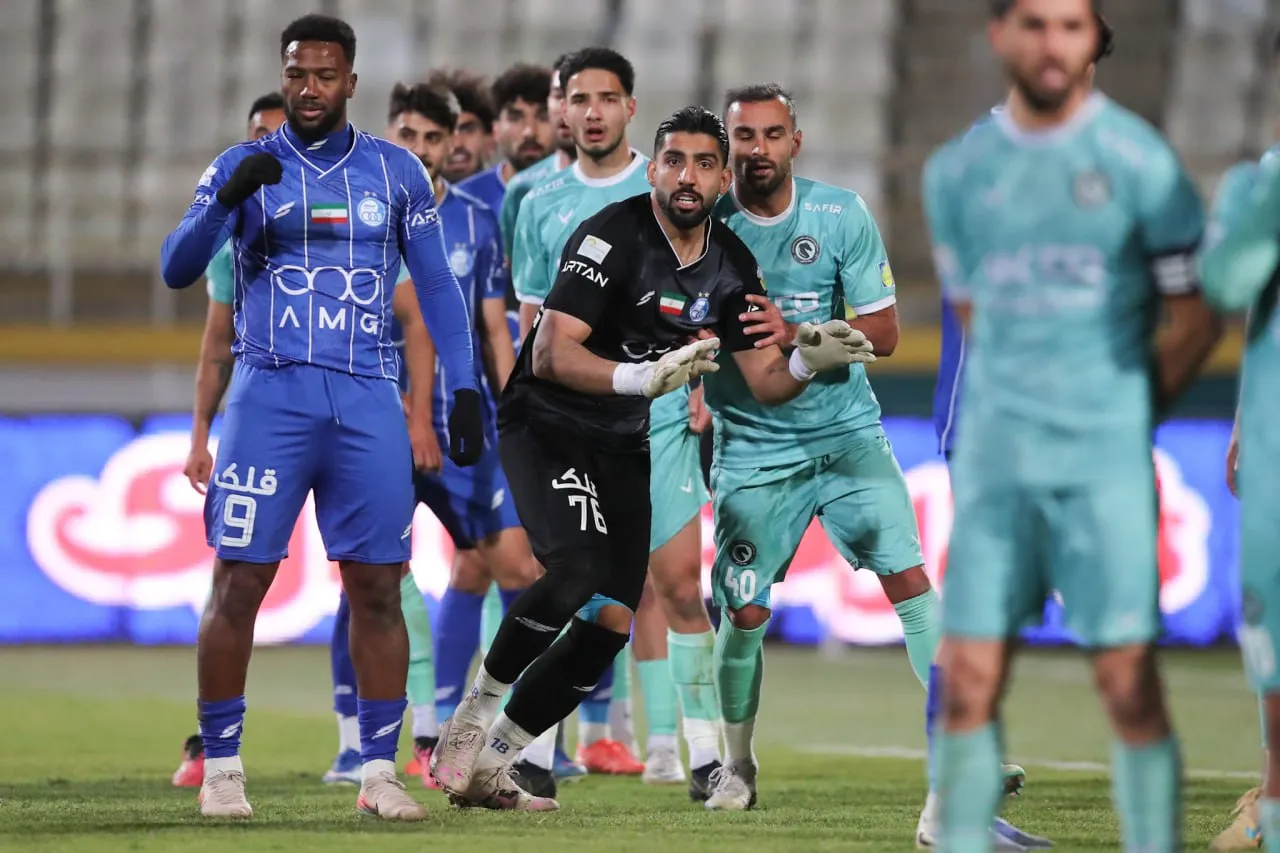 استقلال و پیکان