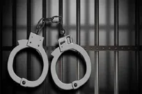 خواستگار قلابی در دام پلیس؛ سرقت ۲ میلیارد تومانی با آبمیوه مسموم