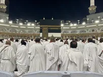«میعادگاهِ خاک و افلاک؛ تجلی بندگی در شبِ دحوالارض» +عکس و فیلم