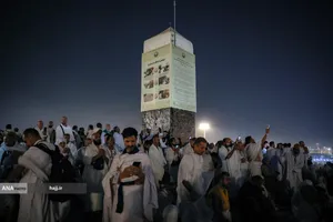 مناجات حاجیان در صحرای عرفات