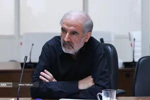 دکتر محمدکاظم انبارلویی روزنامه&zwnj;نگار و فعال سیاسی در نشست علمی واکاوی ابعاد راهبردی و تمدنی تشییع تاریخی رهبر شهید