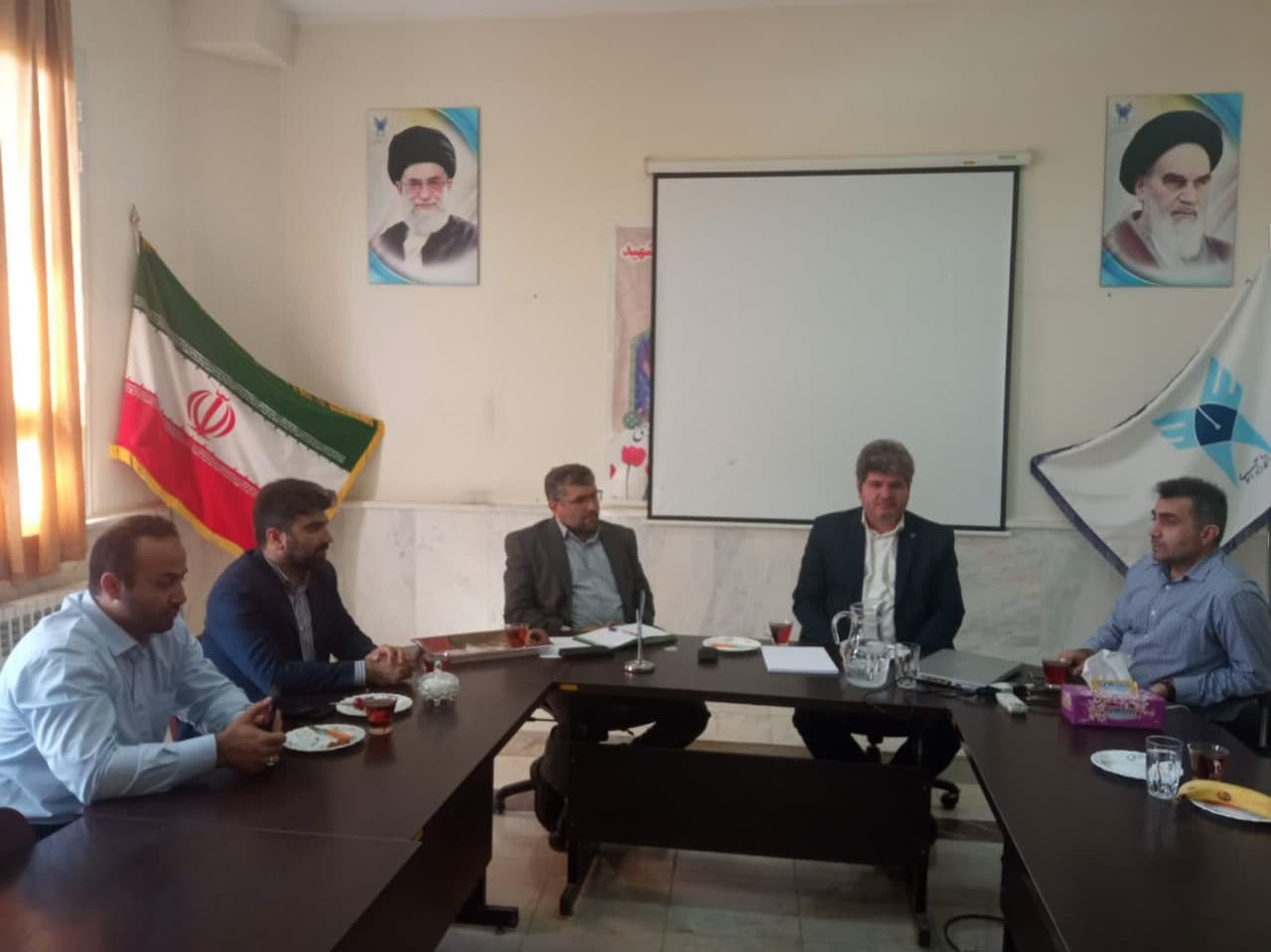 بازدید غنی‌زاده از طرح‌های دانشگاه آزاد کرمانشاه