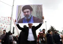 تفاهم إيراني أميركي ينهي الحرب ويرفع الحصار البحري