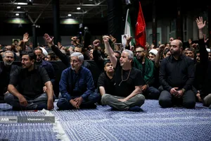دومین شب مراسم عزاداری حضرت اباعبدالله الحسین(ع) از طرف رهبر انقلاب