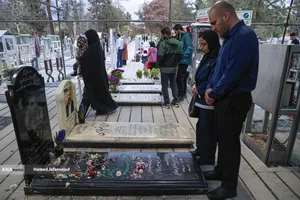 اولین جمعه سال جدید گلزار شهدای حملات تروریستی آمریکایی - صهیونی در جنگ رمضان - قطعه 42 بهشت زهرا(س)