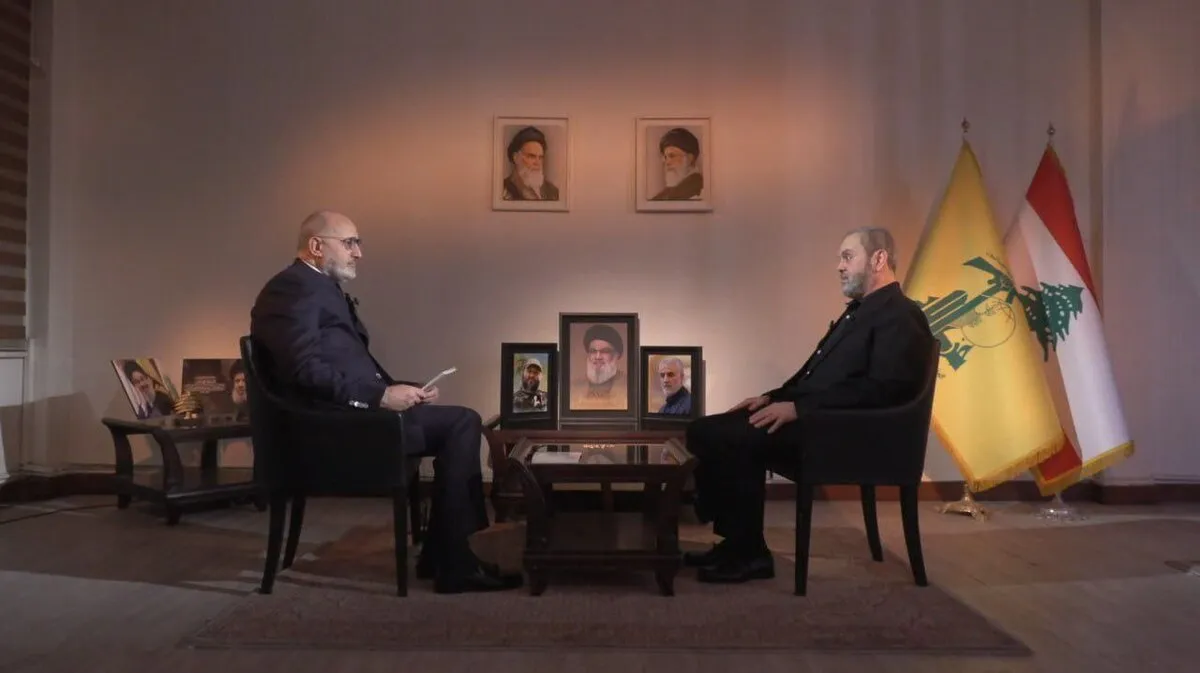 هرگاه سید حسن به تهران می‌آمد، شادی وجود رهبری را فرامی‌گرفت/ رهبری گفت، من هر روز به نیابت از این دو آقا صدقه می‌دهم
