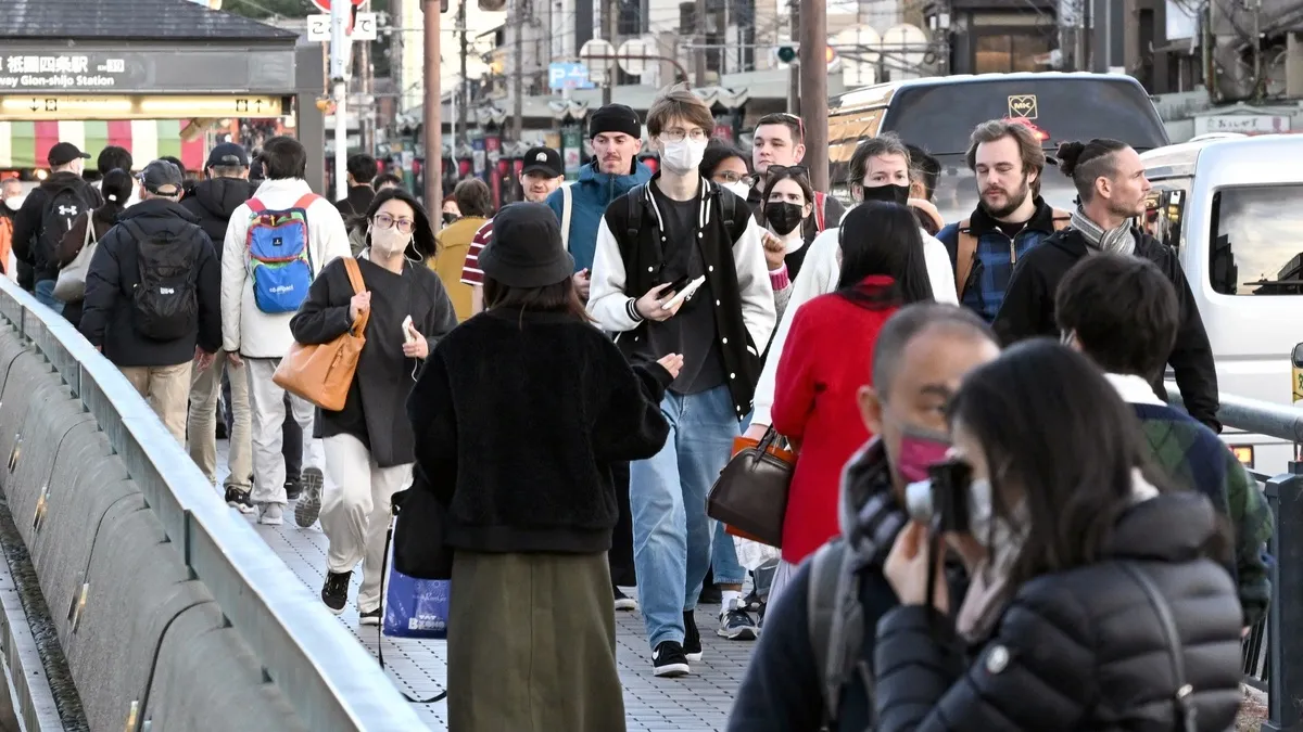Over 60% of Japanese Firms Hire Foreigners