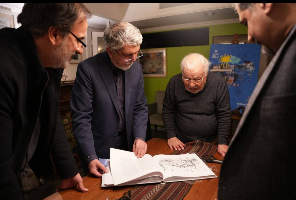 مدرسه میناب نماد ملی، هویتی و تاریخی ماست/ هنرمندان هنرهای نمایشی روایتگران تاریخ هستند