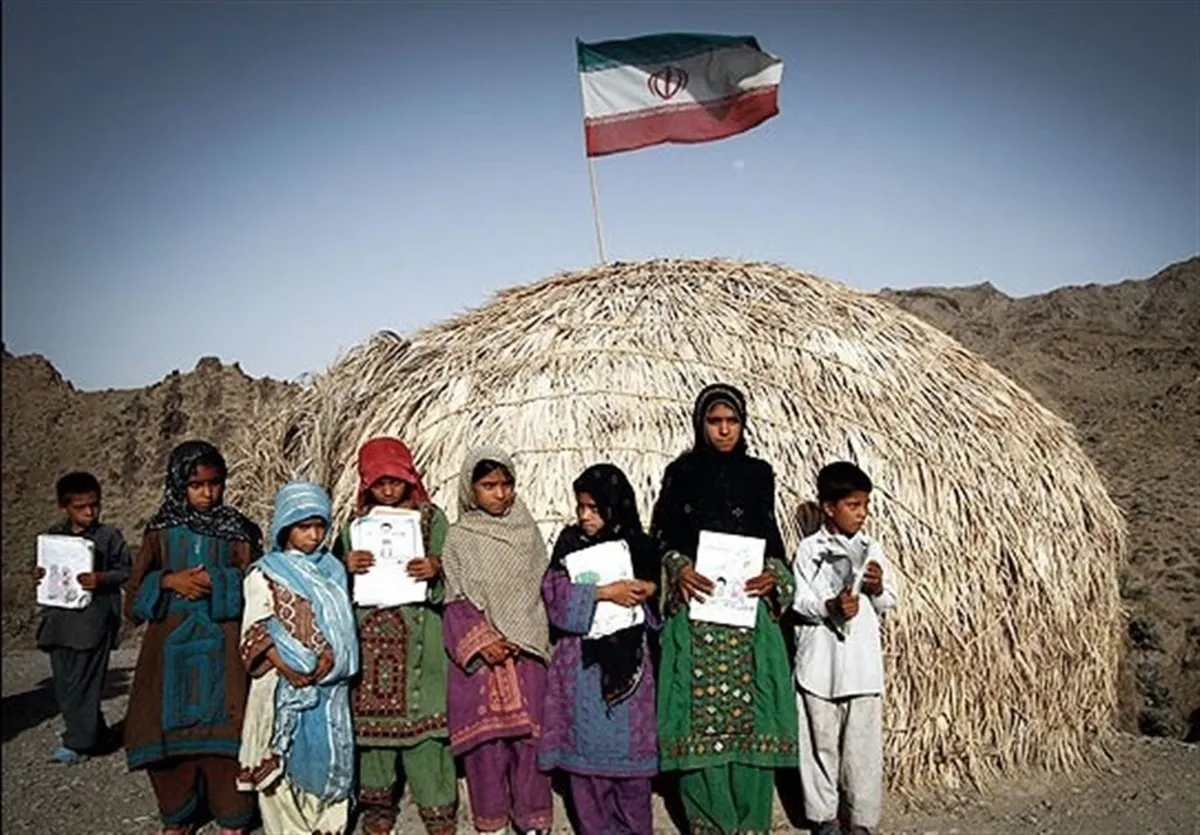 معلمی که دانش‌آموزان روستایی را از ترک تحصیل نجات داد