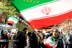 اجتماع مردمی در حمایت از رزمندگان اسلام