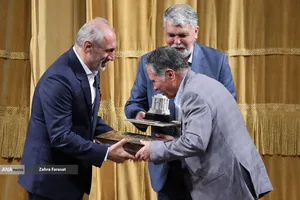 آیین نکوداشت روز فردوسی و ادبیات فارسی همزمان با برنامه &laquo;شاهنامه و هویت ایرانی&raquo;