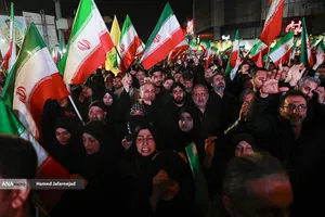 وداع و تشییع پیکر مطهر فرمانده یگان ویژه فاتحین سردار سرتیپ پاسدار شهید محمد علی فتحعلی زاده و&zwnj; همرزمانش