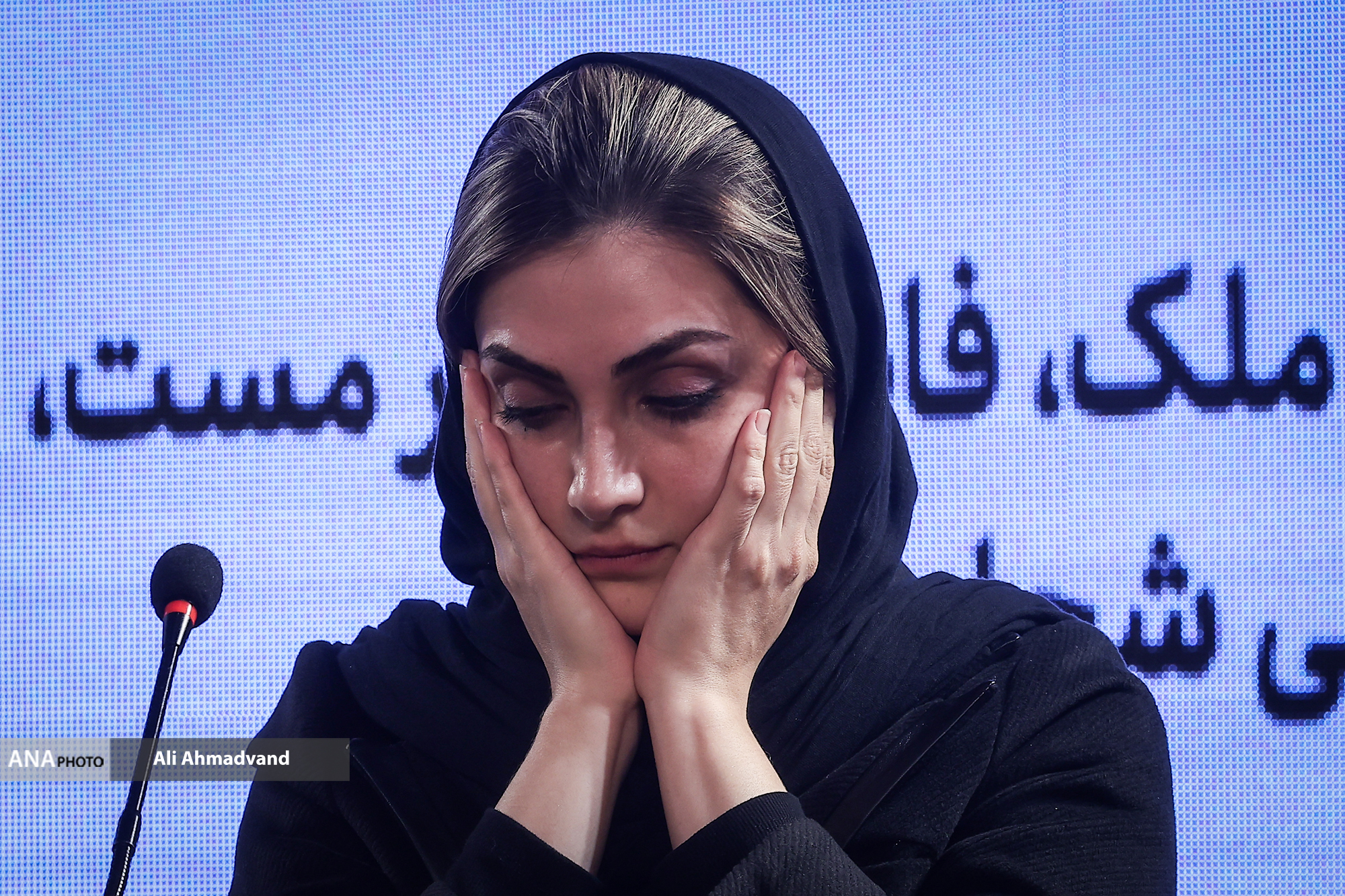 منوچهر هادی: کسانی که فیلمسازان را تحریم می‌کنند دیکتاتورند!/ الناز ملک: فحش می‌خورم اما پای نقشم می‌مانم