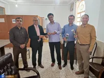 تجلیل از معلمان و استادان در واحدهای دانشگاه آزاد