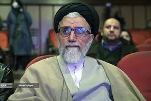 حجت الاسلام سیداسماعیل خطیب وزیر اطلاعات در آیین رونمایی از کتاب &laquo;قندیل&raquo;