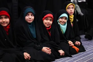 دیدار خانواده شهدای اقتدار با رهبر انقلاب در روز میلاد امیرالمومنین علیه&zwnj;السلام