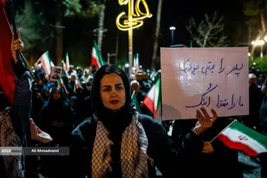 اجتماع مردمی در خونخواهی امام شهید امت - میدان امامت
