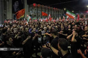 شامگاه نخستین روز وداع با رهبر شهید انقلاب
