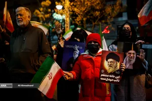 اجتماع مردمی در خونخواهی امام شهید امت - میدان امامت
