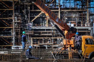 پالایشگاه نفت اصفهان
