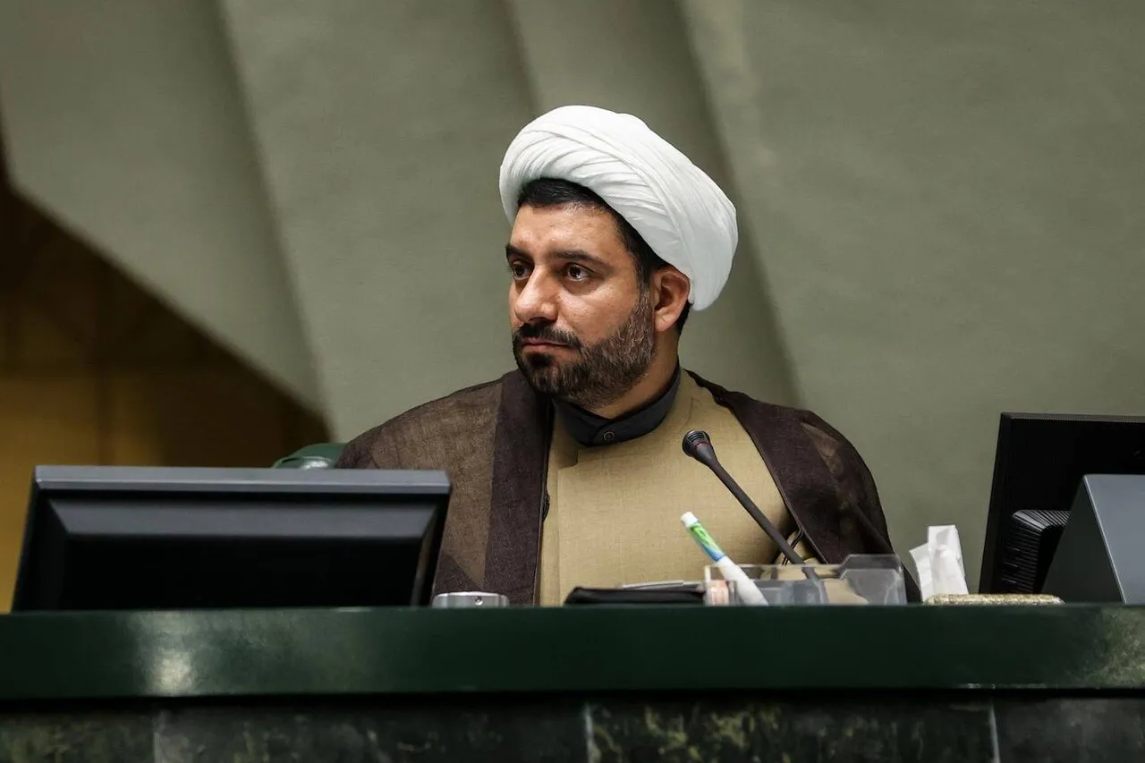 احد آزادیخواه