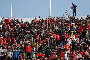 جایگاه هوادارن تیم فوتبال تراکتور