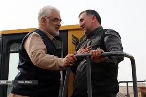  کمک&zwnj;رسانی شهید دکتر طهرانچی به مناطق سیل&zwnj;زده لرستان 
