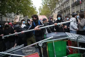 اعتراض دانش آموزان فرانسه