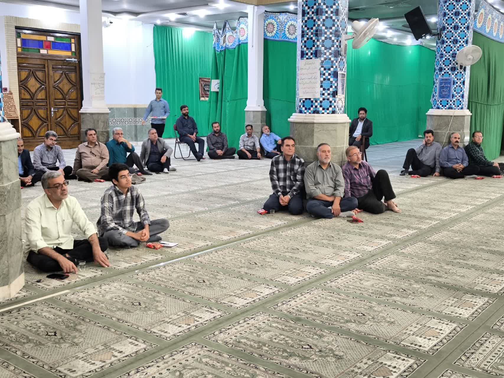 ترویج فرهنگ اقتصاد مقاومتی با الگوبرداری از سبک زندگی شهدا یک ضرورت است