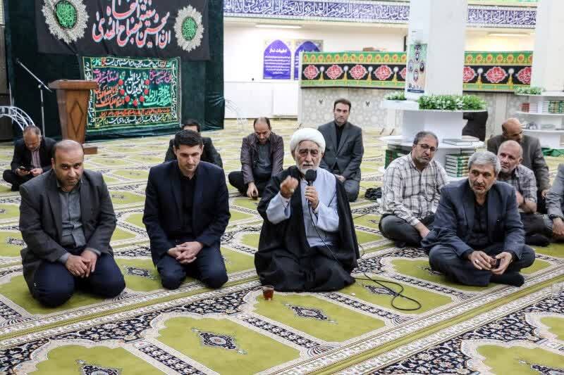طشت‌گذاری مسجد دانشگاه آزاد اردبیل 