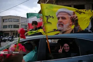 بازگشت مردم مقاوم به جنوب لبنان بعد از اعلام آتش بس 10 روزه