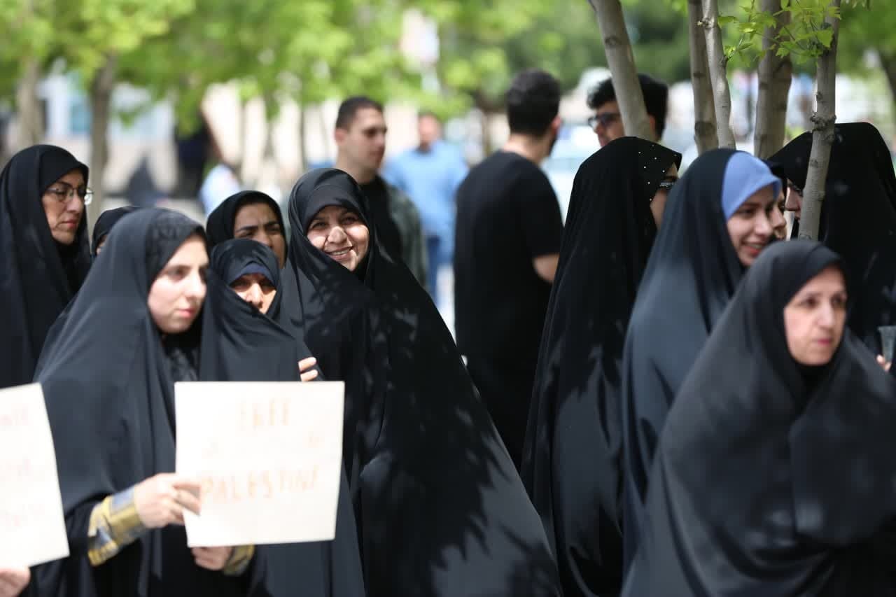 تجمع ضدصهیونیستی در دانشگاه آزاد کرمانشاه