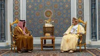 دیدار مشاور امنیت ملی امارات با سلطان عمان درباره تحولات منطقه