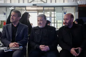 رونمایی از یادمان شهدای جنگ رمضان در مجتمع شهید صدرزاده دانشگاه آزاد