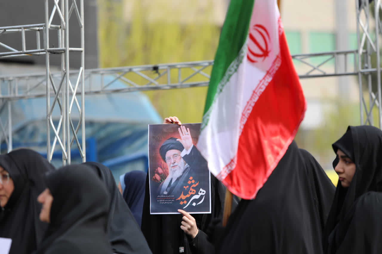 همبستگی ملی در گردهمایی «دانشگاه سربلند»/ نمایش قدرت و همبستگی در اجتماع دانشگاهیان آزاد سراسر کشور همبستگی ملی در گردهمایی «دانشگاه سربلند»/ نمایش قدرت و همبستگی در اجتماع دانشگاهیان آزاد سراسر کشور