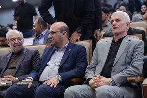 تجلیل از تیم&zwnj;های قهرمان دانشگاه آزاد اسلامی با حضور دکتر بیژن رنجبر