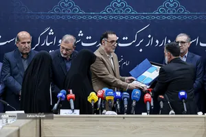 آیین تجلیل از خانواده شهدای امدادگر